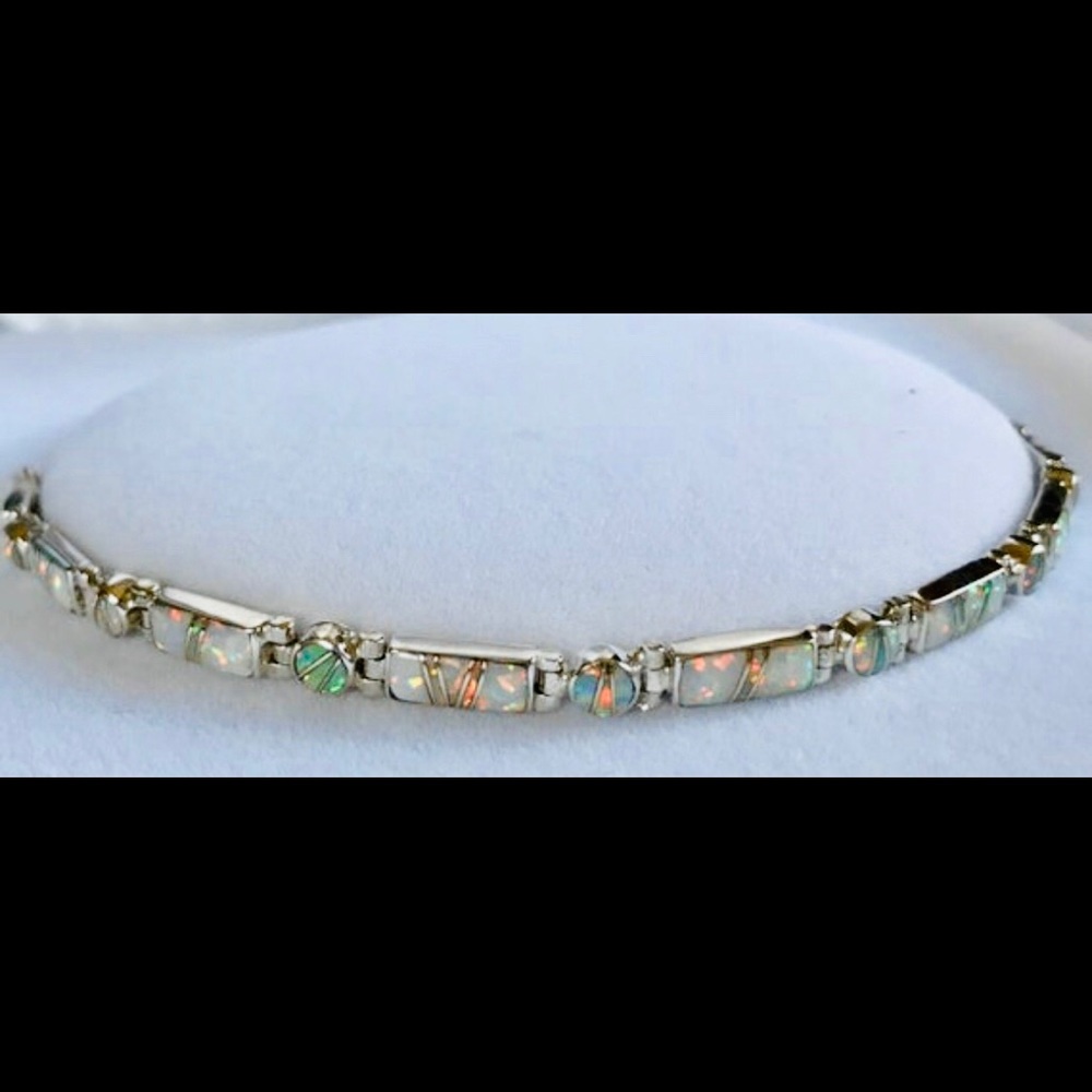 NWT Multi Shape Light Gilson Opal Bracelet - Picture 2 of 8